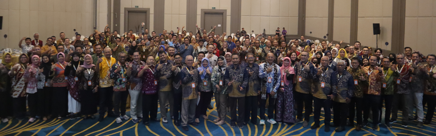 SEMINAR NASIONAL & PENGUKUHAN GELAR KOMPETENSI AUDITOR INTERNAL TAHUN 2023 - SOLO, JAWA TENGAH